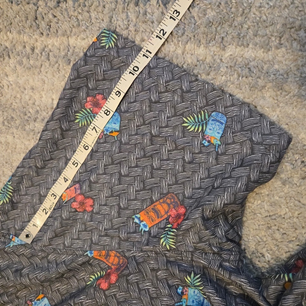 Tommy Bahama The Coconut Point Men's Multicolor Tropical Short Sleeve Shirt - Picture 5 of 6